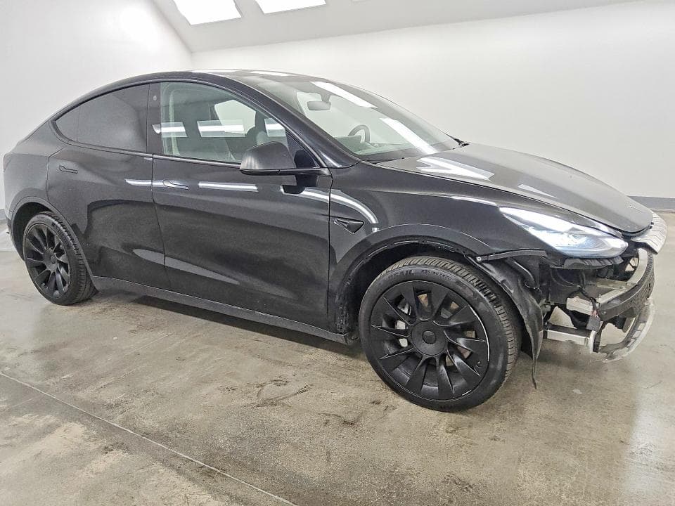 2022 TESLA MODEL Y 4
