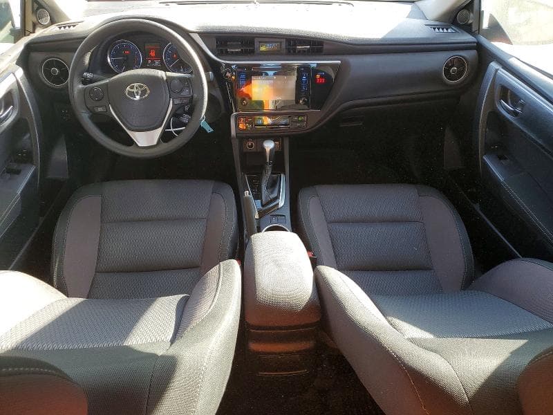 2018 TOYOTA COROLLA LE 8
