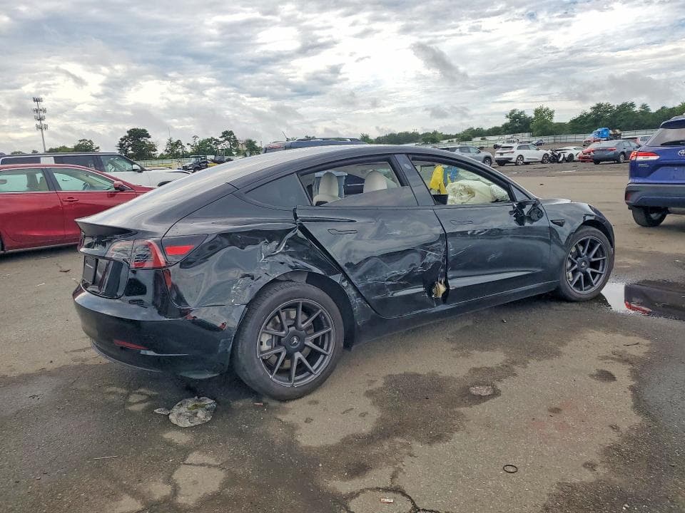 2023 TESLA MODEL 3 3