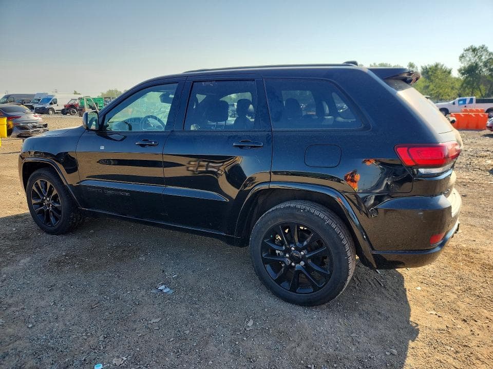 2017 JEEP GRAND CHEROKEE LAREDO 2