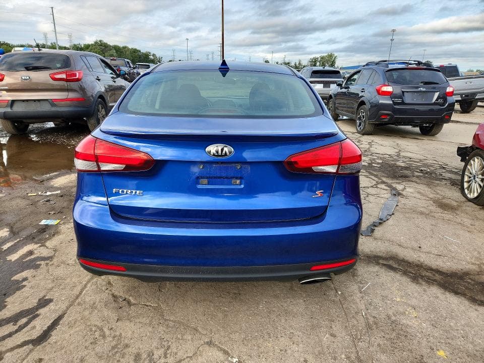 2017 KIA FORTE S 6