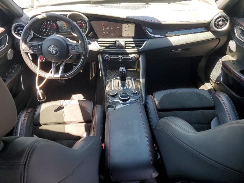 2018 ALFA ROMEO GIULIA QUADRIFOGLIO 8
