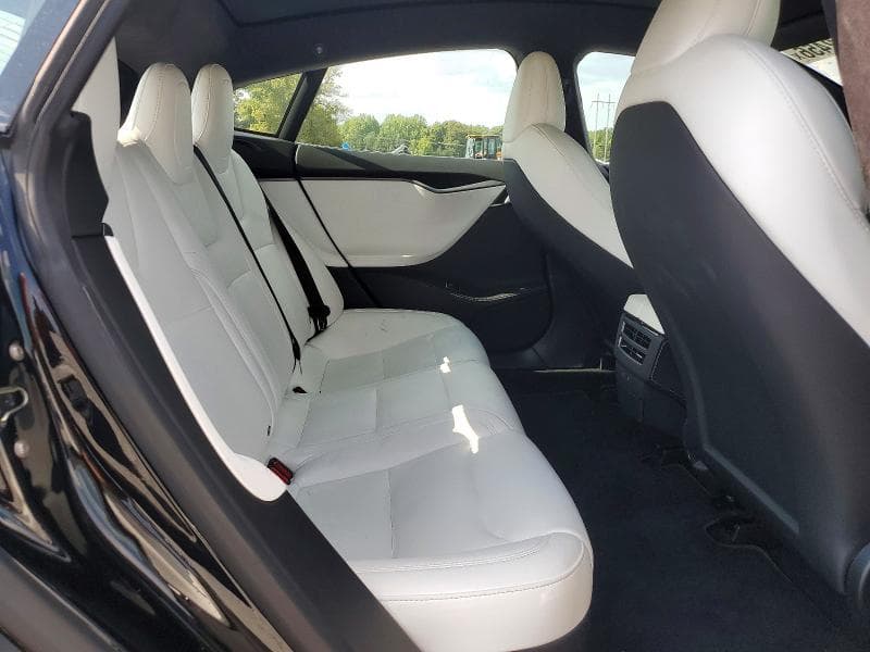 2021 TESLA MODEL S 10