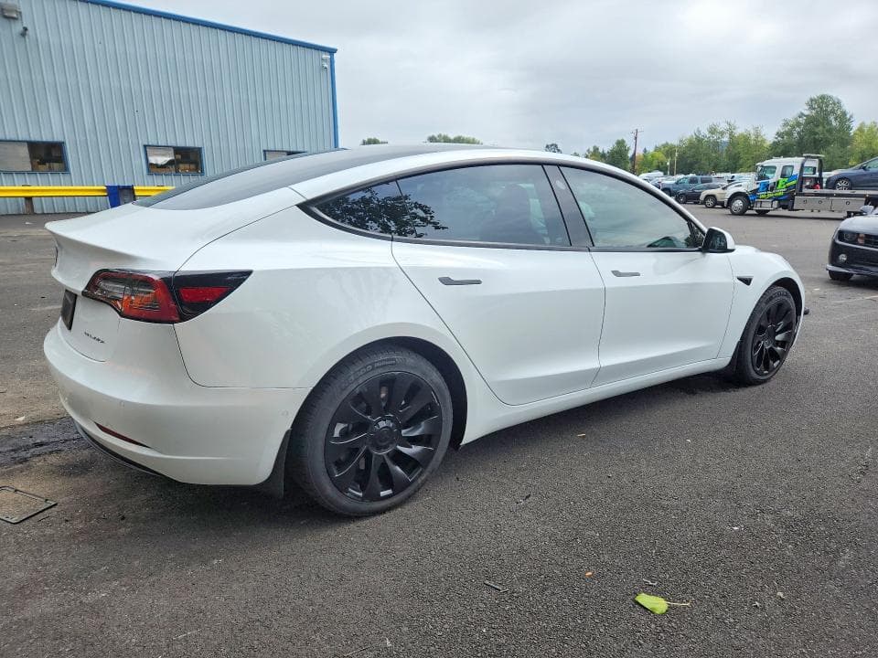 2022 TESLA MODEL 3 3