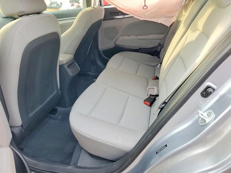 2017 HYUNDAI ELANTRA SE 10