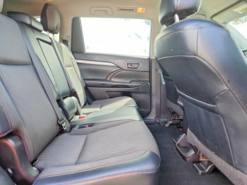 2019 TOYOTA HIGHLANDER LE PLUS 11