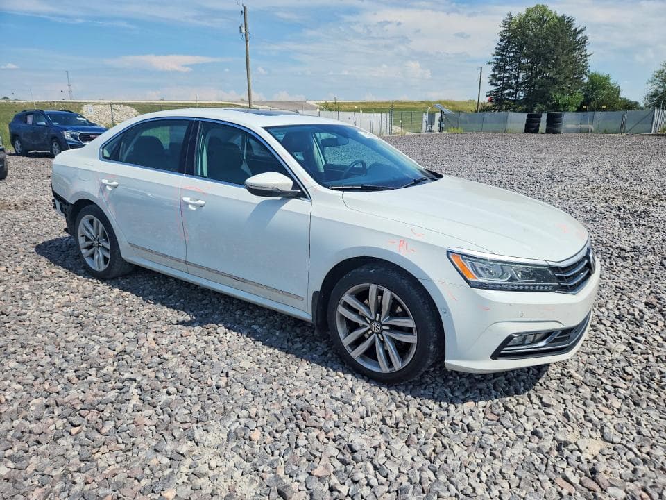 2017 VOLKSWAGEN PASSAT SEL PREMIUM 4