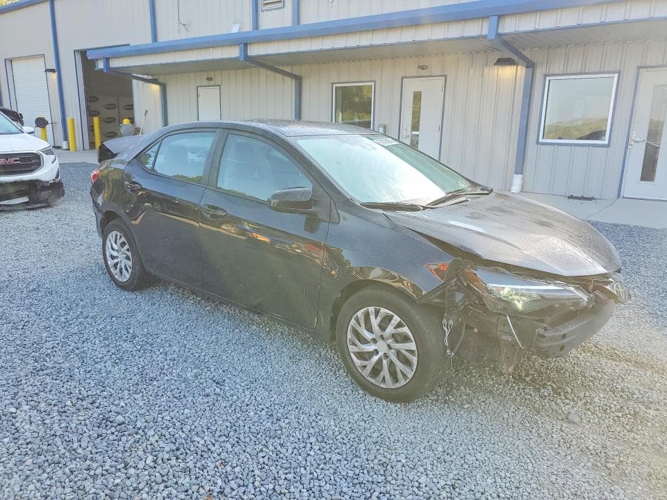 2018 TOYOTA COROLLA LE 4