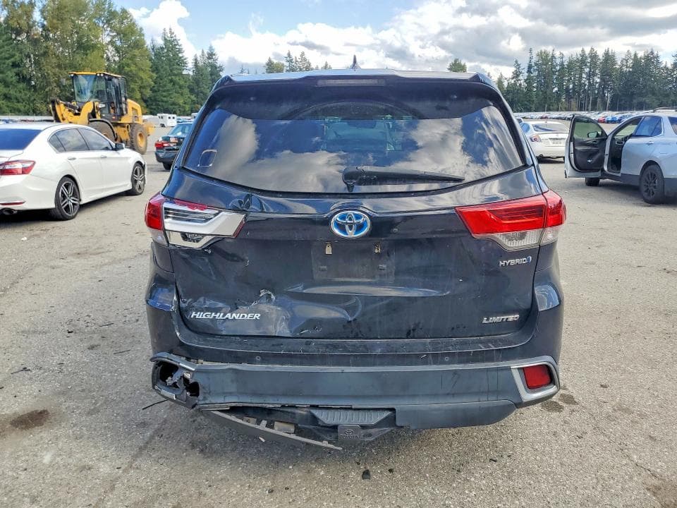 2017 TOYOTA HIGHLANDER HYBRID LIMITED 6