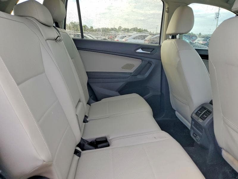 2019 VOLKSWAGEN TIGUAN SE 11