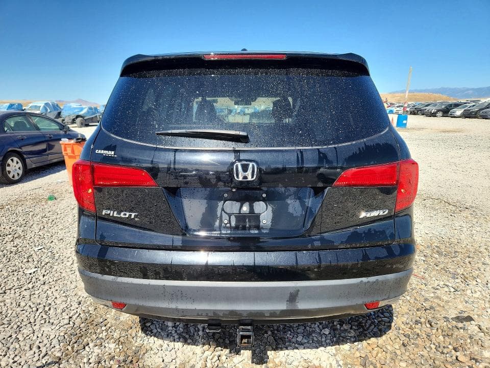 2017 HONDA PILOT EX 6