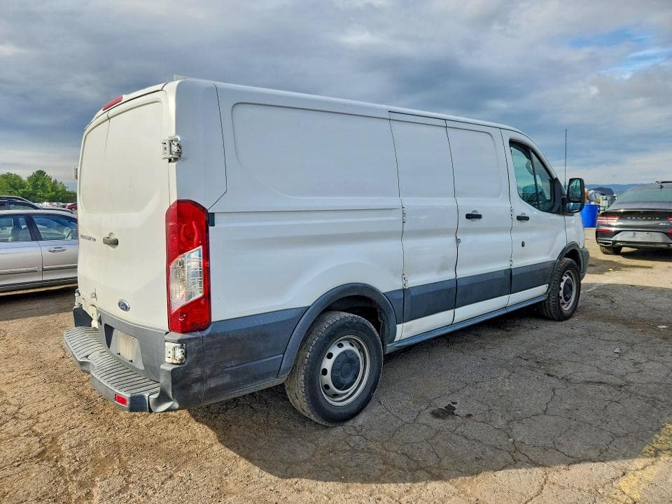 2017 FORD TRANSIT T-150 3