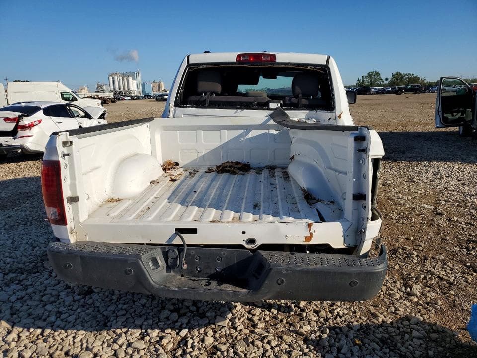 2024 RAM 1500 CLASSIC SLT 6
