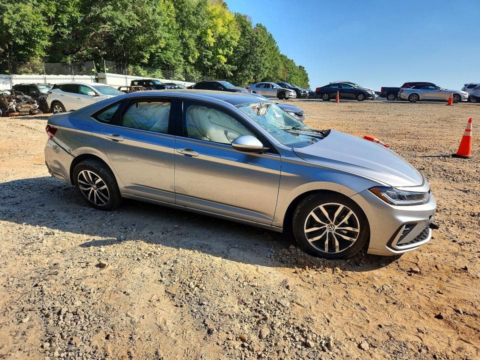 2025 VOLKSWAGEN JETTA SE 4