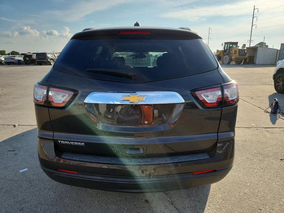 2017 CHEVROLET TRAVERSE LS 6