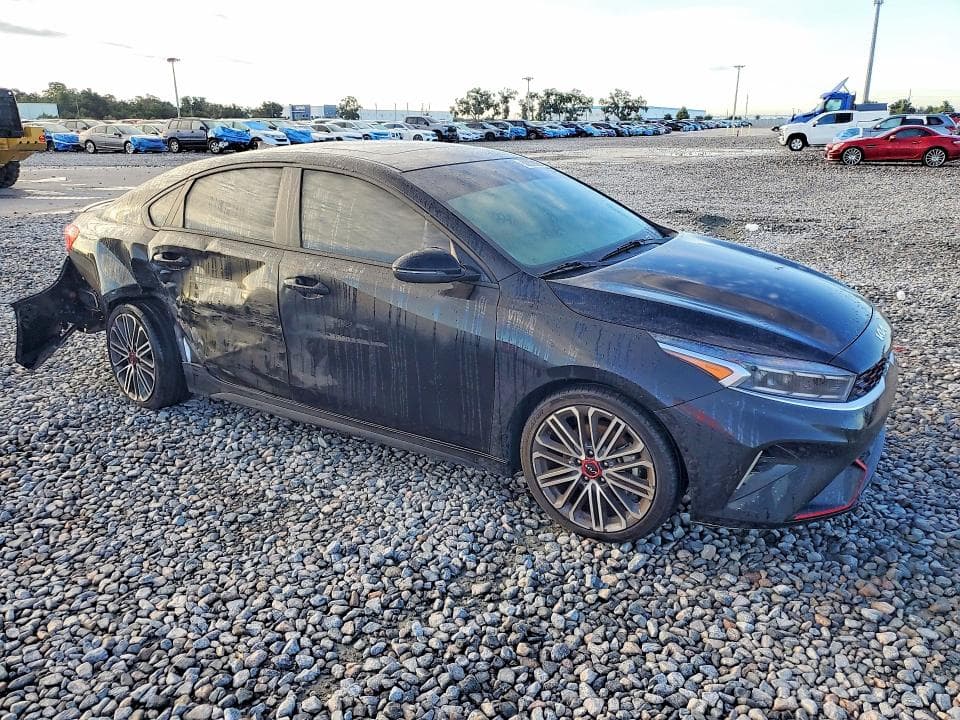 2024 KIA FORTE GT 4