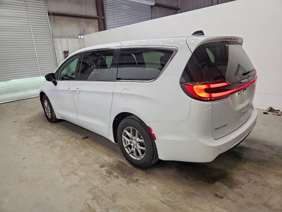 2026 CHRYSLER PACIFICA SELECT 2