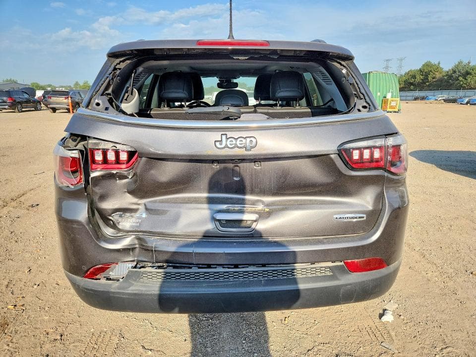 2022 JEEP COMPASS LATITUDE LUX 6