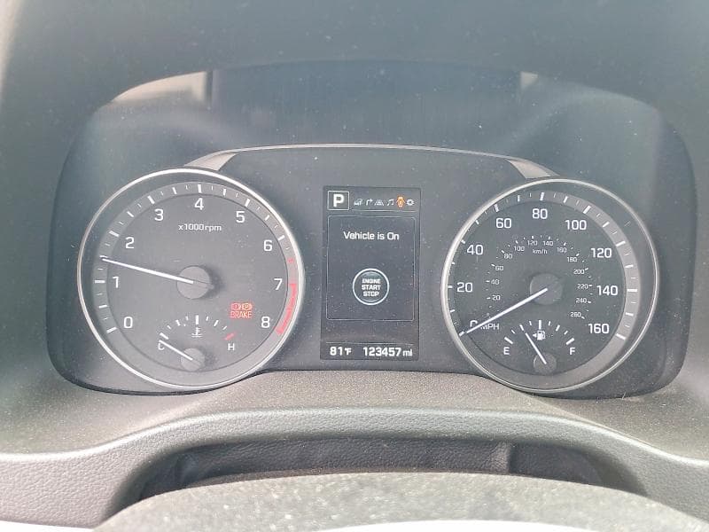 2017 HYUNDAI ELANTRA LIMITED 9