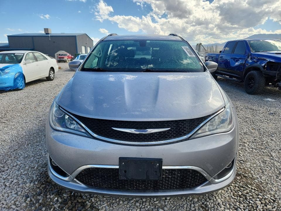 2018 CHRYSLER PACIFICA TOURING L 5