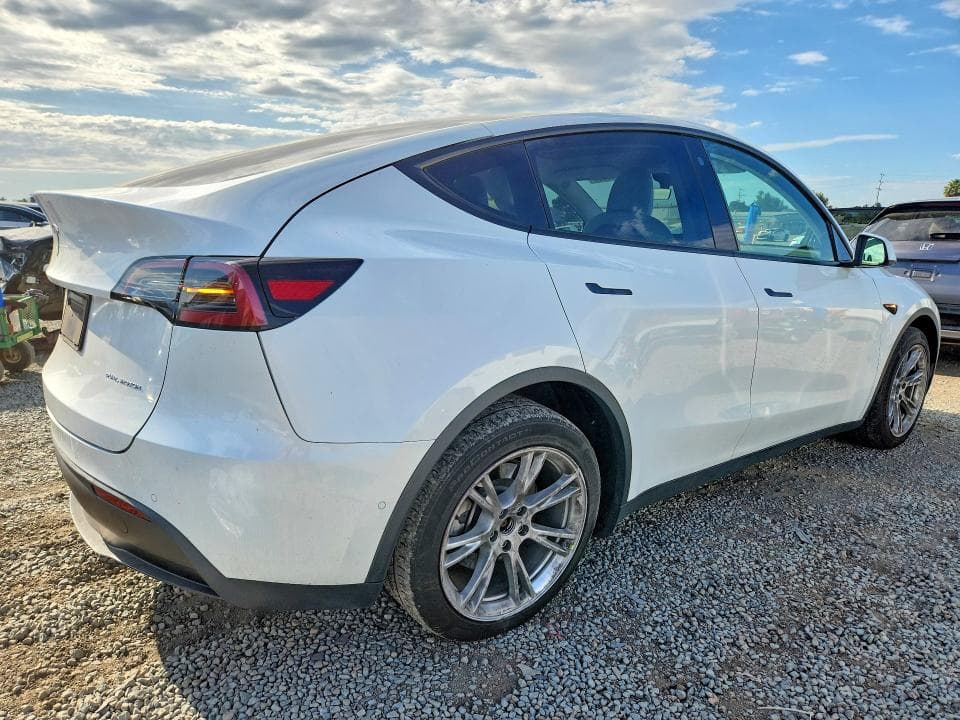 2022 TESLA MODEL Y 3