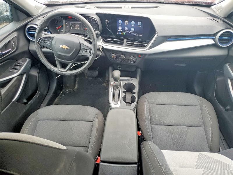 2024 CHEVROLET TRAX LS 8