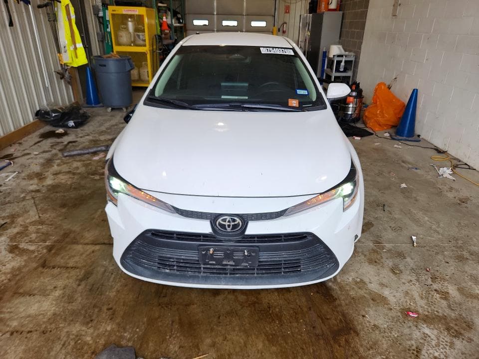 2025 TOYOTA COROLLA LE 5