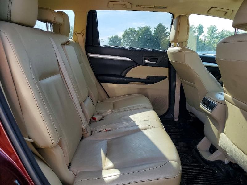 2017 TOYOTA HIGHLANDER XLE 11