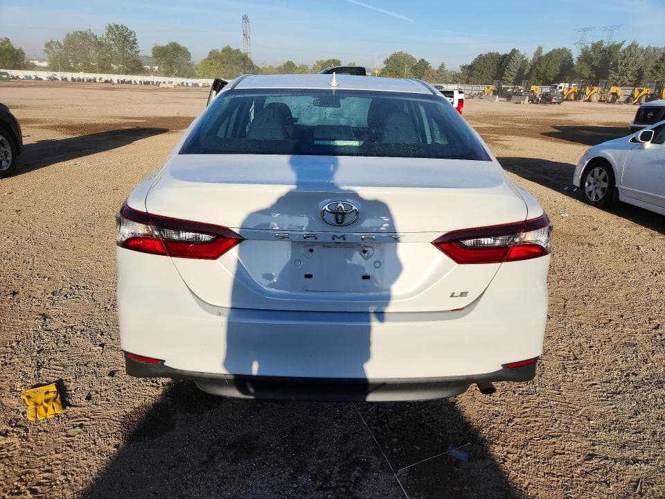 2022 TOYOTA CAMRY LE 6