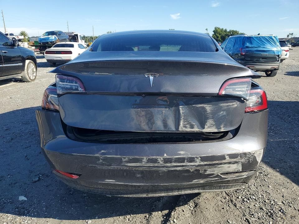 2019 TESLA MODEL 3 6