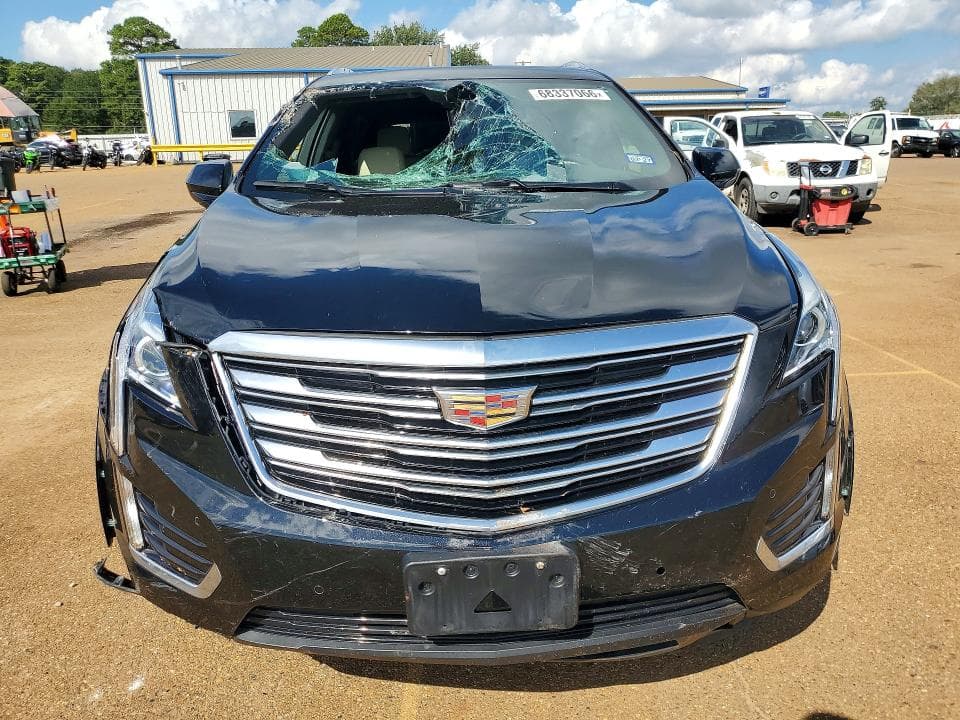 2017 CADILLAC XT5 LUXURY 5