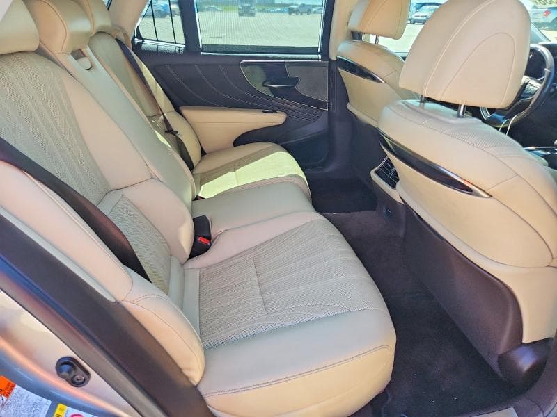 2018 LEXUS LS 500 10