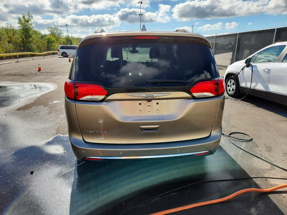2018 CHRYSLER PACIFICA TOURING L PLUS 6