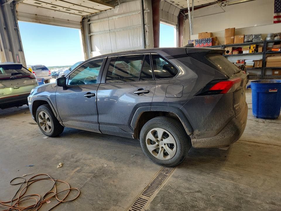 2023 TOYOTA RAV4 LE 2
