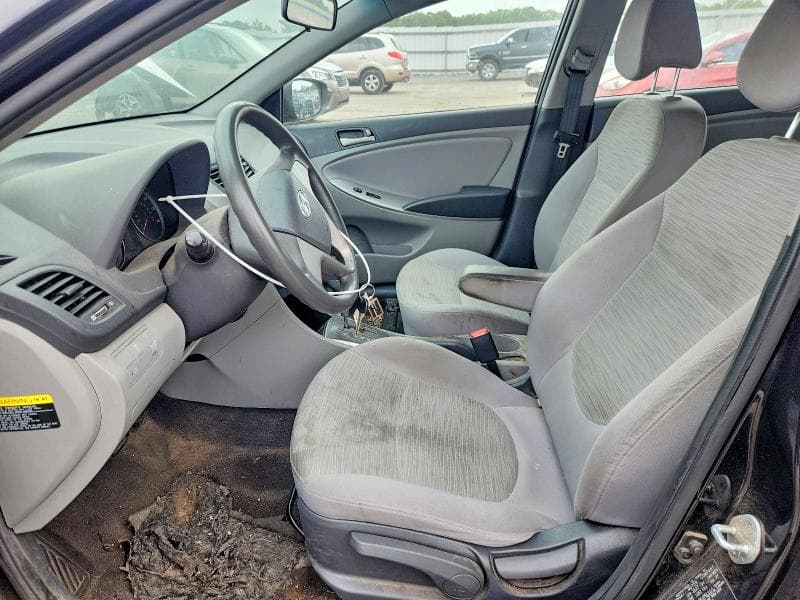 2017 HYUNDAI ACCENT SE 7