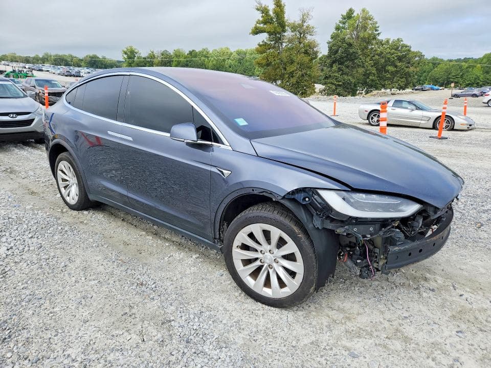 2018 TESLA MODEL X 4