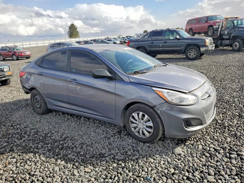2017 HYUNDAI ACCENT SE 4