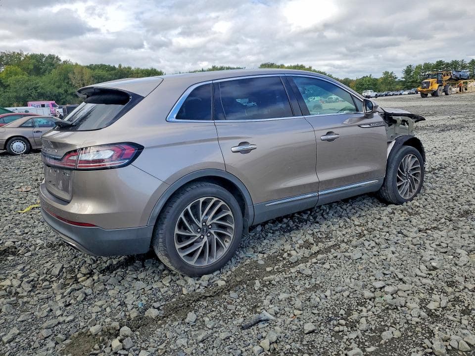 2019 LINCOLN NAUTILUS RESERVE 3
