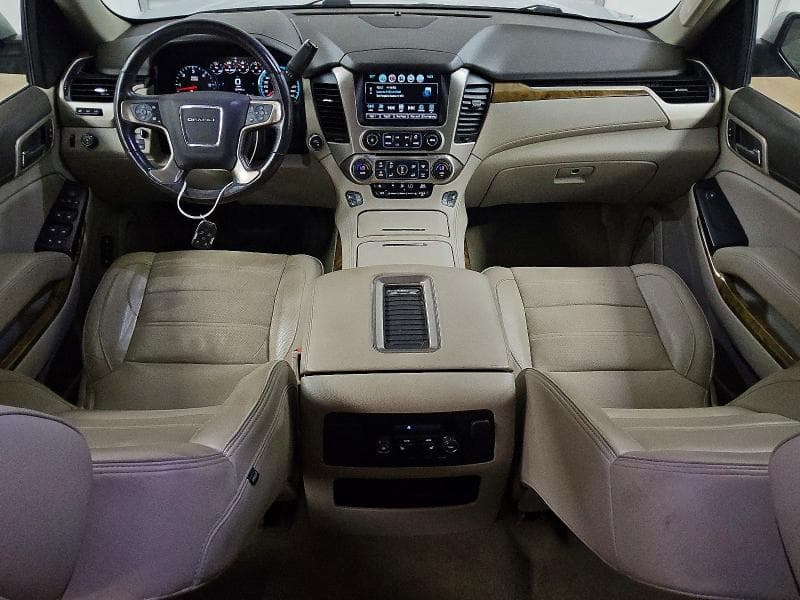 2017 GMC YUKON DENALI 8