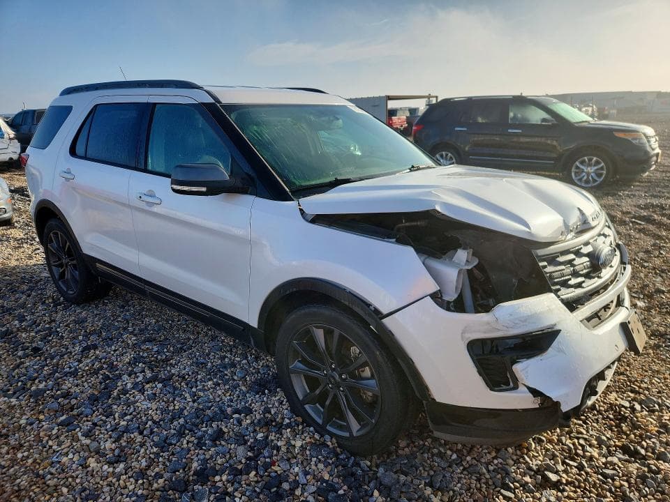 2018 FORD EXPLORER XLT 4