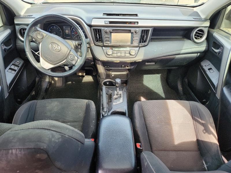 2017 TOYOTA RAV4 XLE 8
