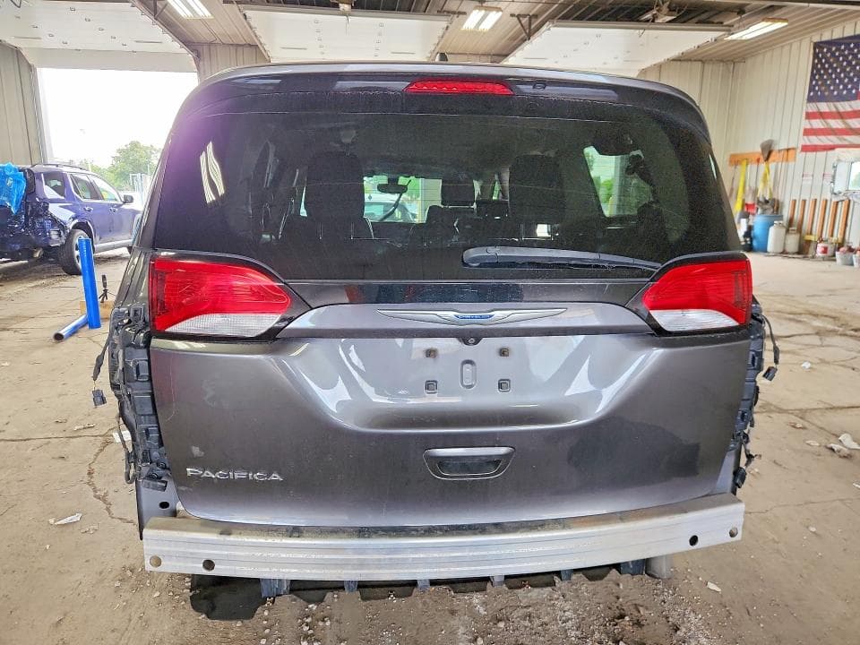 2018 CHRYSLER PACIFICA TOURING L PLUS 6