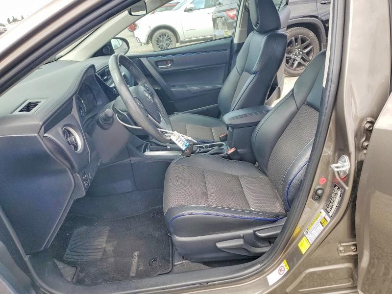 2017 TOYOTA COROLLA SE 7