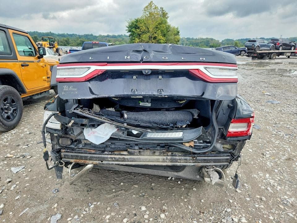 2017 LINCOLN CONTINENTAL SELECT 6
