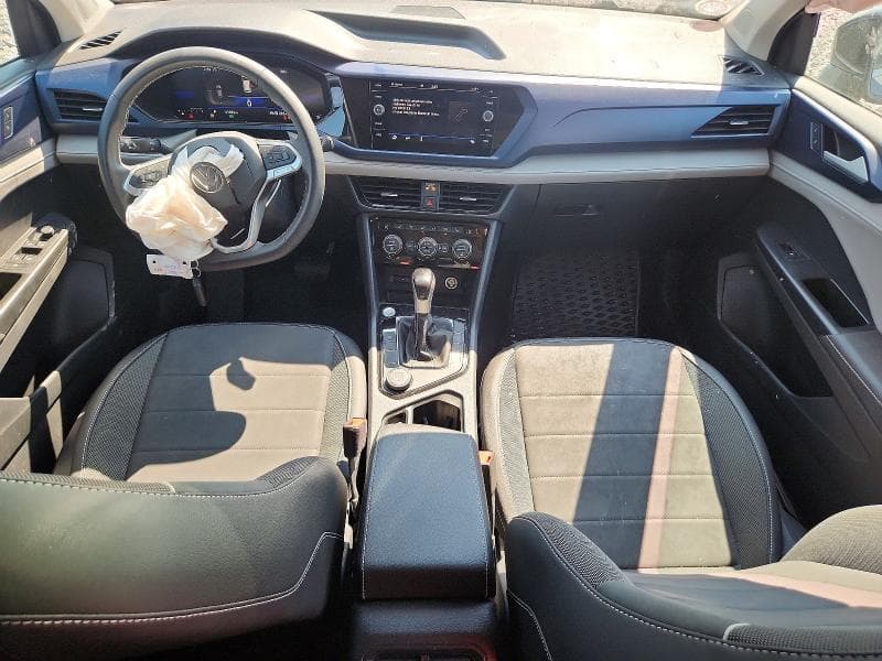 2024 VOLKSWAGEN TAOS SE 8