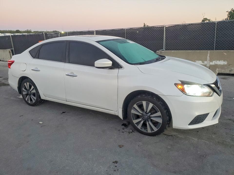 2019 NISSAN SENTRA SV 4