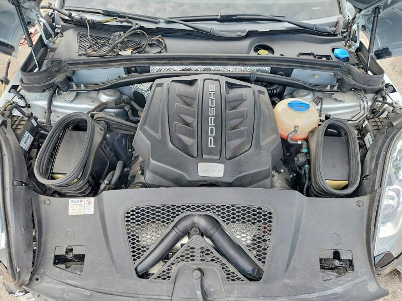 2018 PORSCHE MACAN S 12
