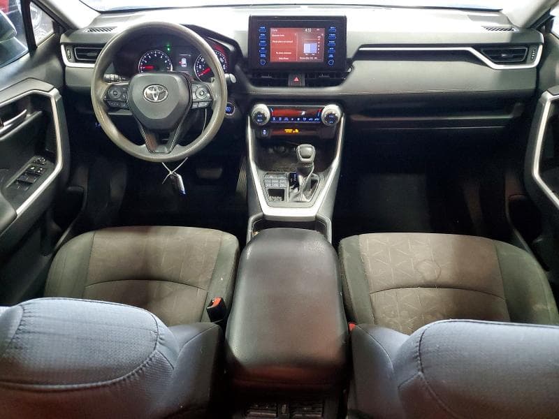 2019 TOYOTA RAV4 XLE 8