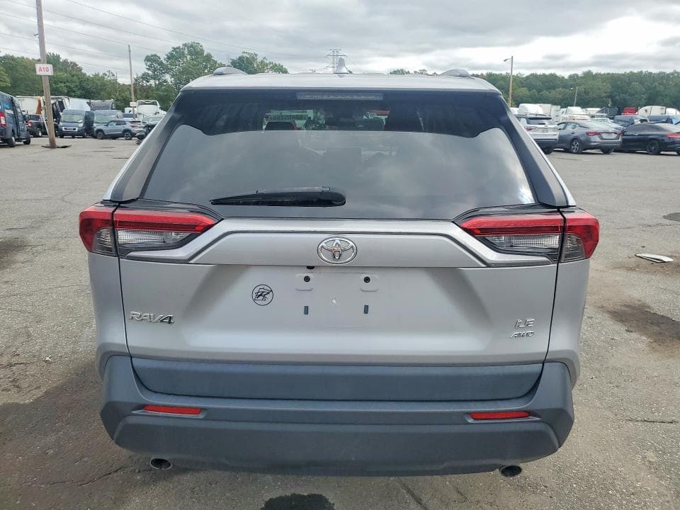 2019 TOYOTA RAV4 LE 6