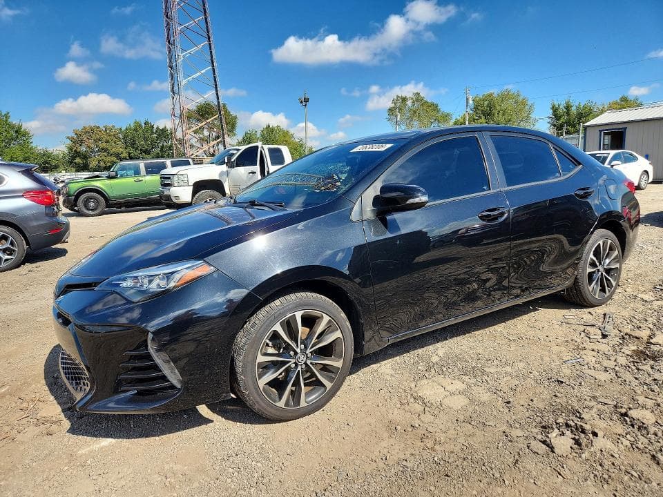 2019 TOYOTA COROLLA SE - 1